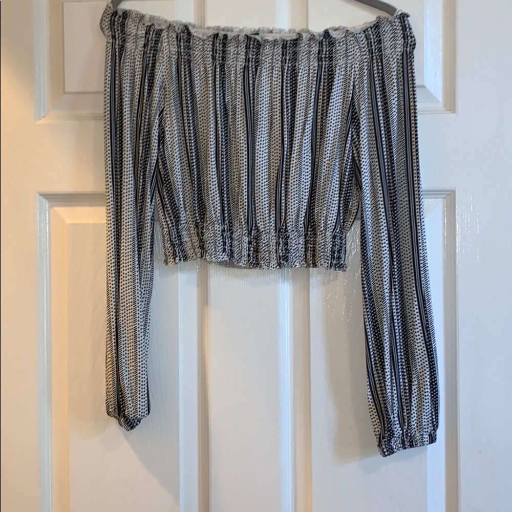 H&M Off-the-Shoulder Crop Top